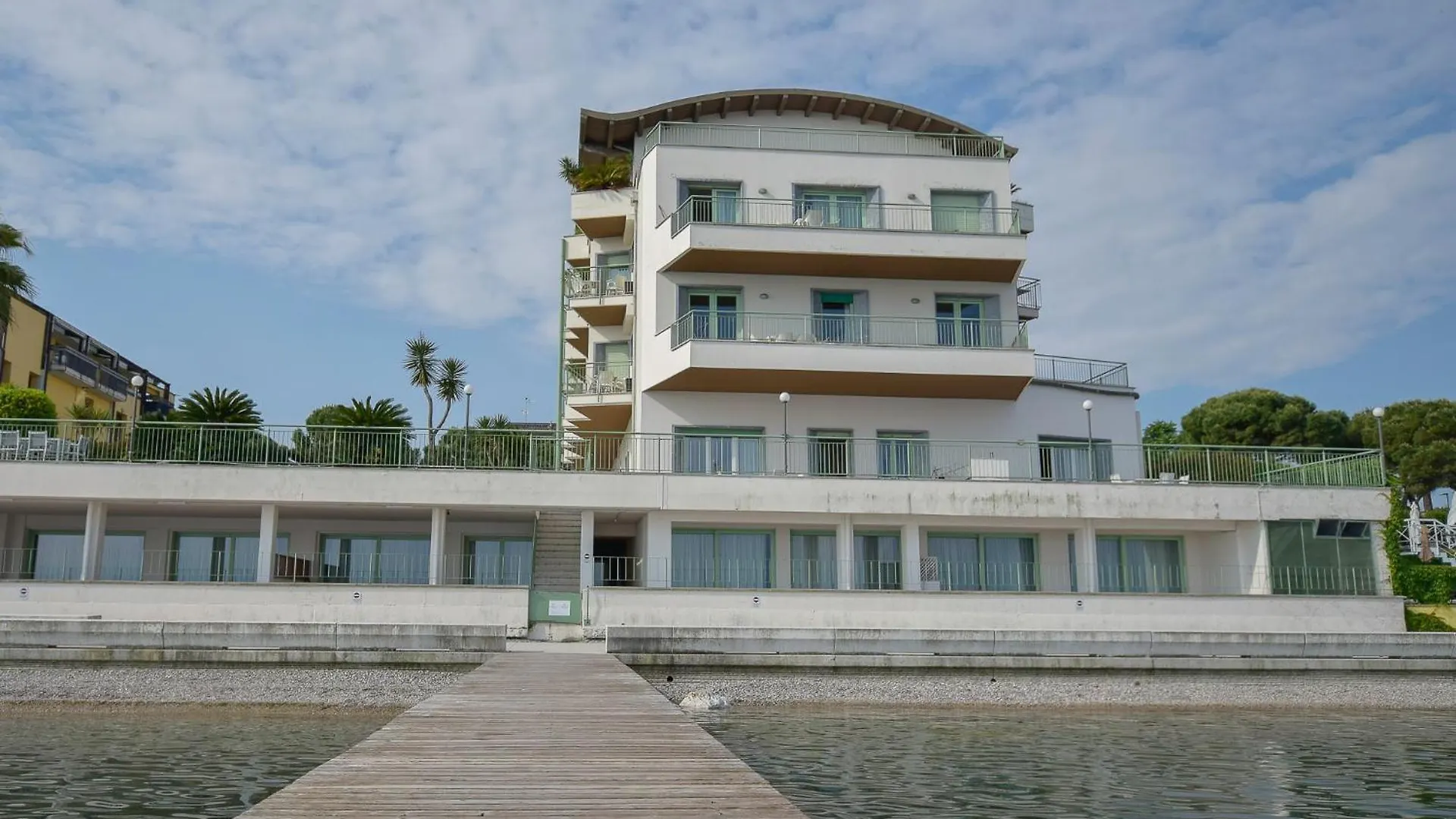 Residenza Miralago II By Wonderful Italy Desenzano del Garda 0*,  Italia