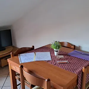 Appartamento Casa Paola - Stazione 400 Mt - Free Wifi, Arcore